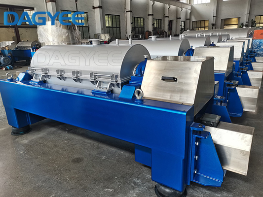 Automatic LWS Oil Horizontal Industrial Laboratory Decanter Centrifuge Palm Oil Sludge Separation